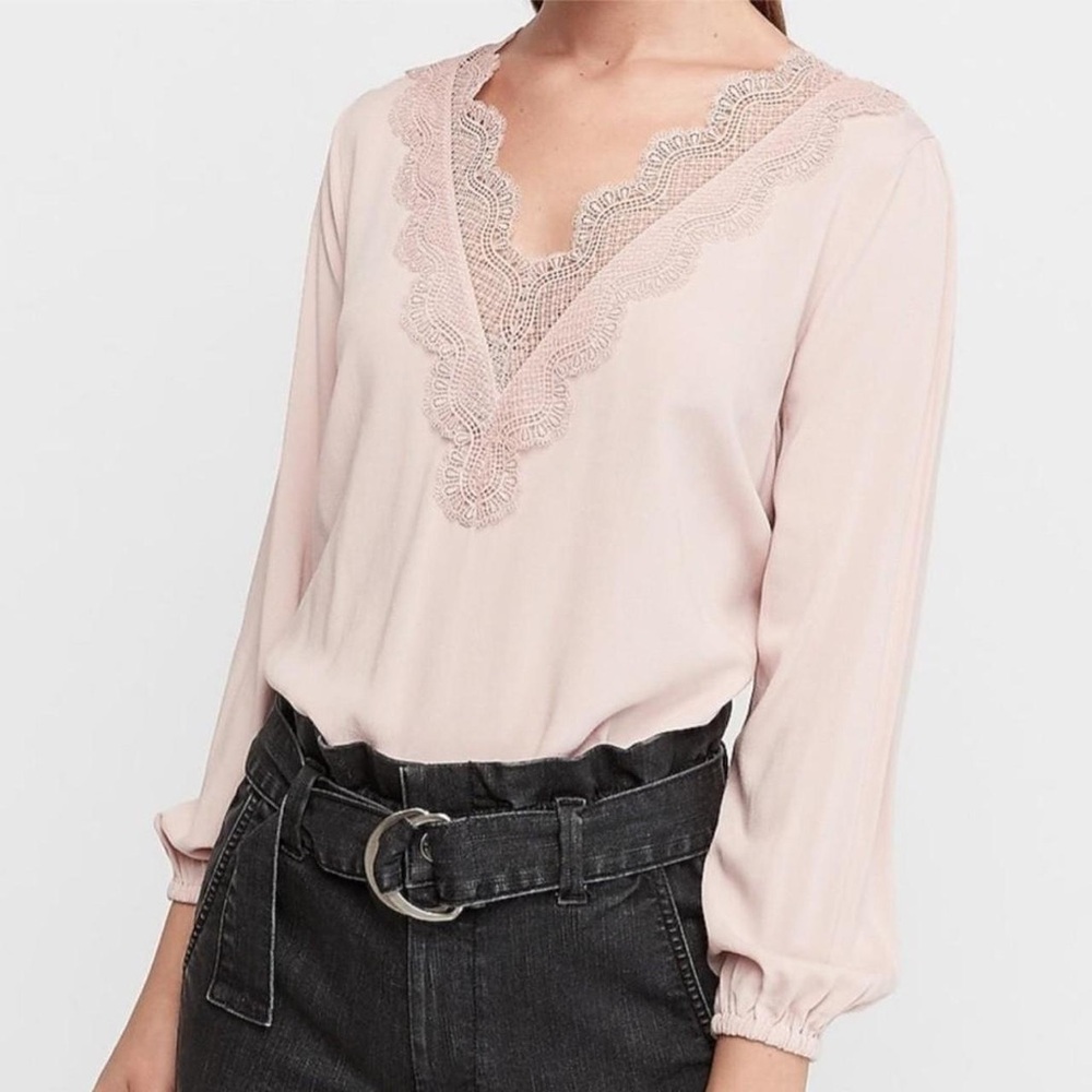 Express | light pink blouse with lace embroidery | small